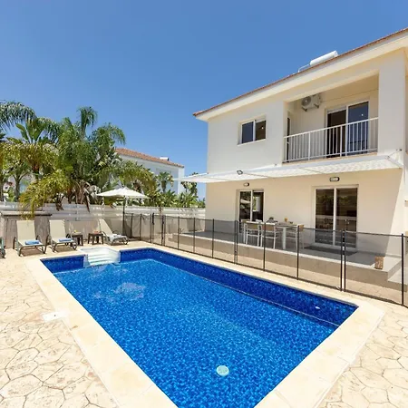 Chrystalla Paralimni