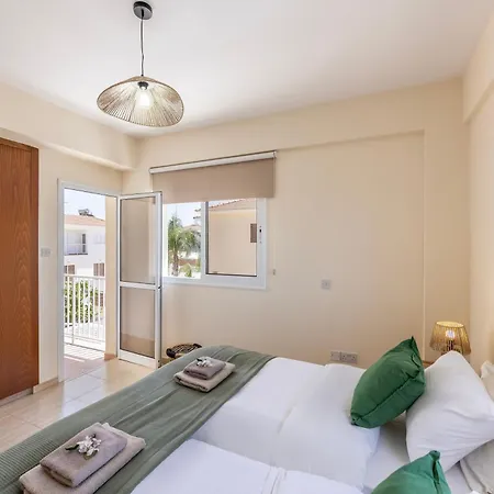 Chrystalla Paralimni